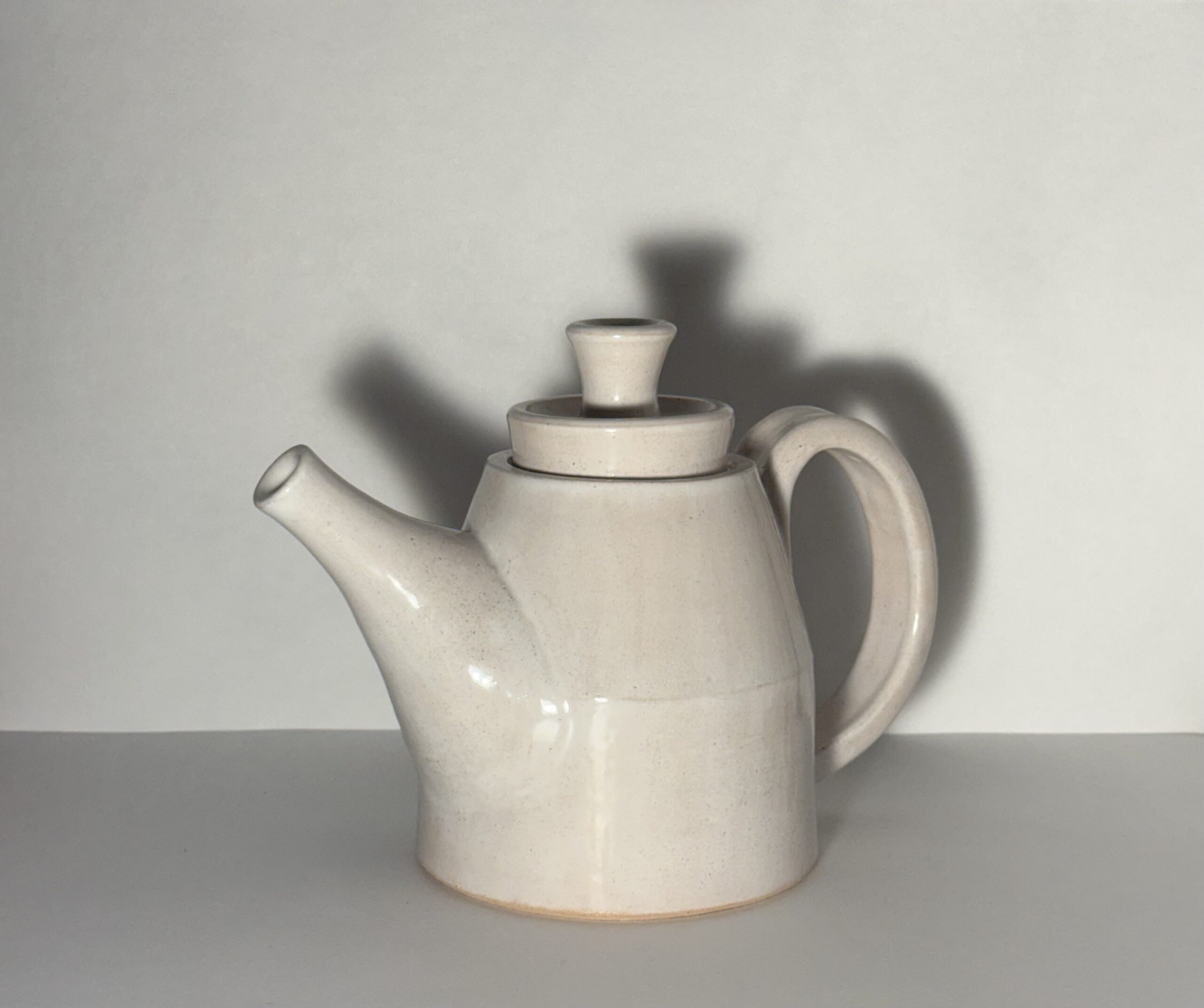 white teapot